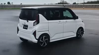 Profil samping sekarang terlihat lebih tajam dan lebih terpahat. Foto: Daihatsu