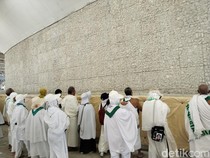 Video: Melihat Tempat Jemaah Haji Menimpuki Setan