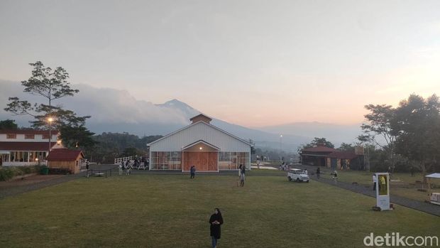 Kafe di Garut.