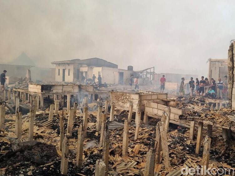 Penampakan Permukiman Padat di Penjaringan Ludes Terbakar