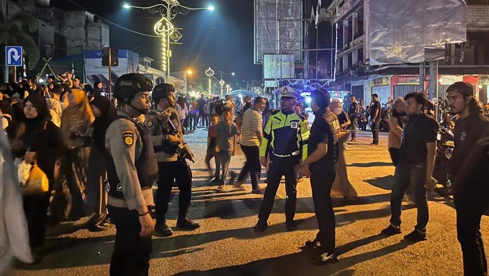 Potret Tim Raga Polres Inhil Riau turun berpatroli mengamankan malam takbiran Idul Adha, pada Kamis (5/6/2025) malam.