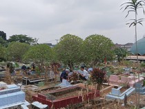 TPU di Palembang Dipadati Warga Usai Salat Idul Adha