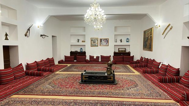 Ruang Majelis di Rumah Arab