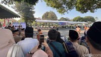 Humas Masjid Nasional Al Akbar Surabaya Helmy M Noor mengatakan bahwa sapi milik Presiden Prabowo berjenis Peranakan Ongole (PO), sama dengan milik Gubernur Jatim Khofifah.