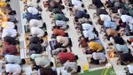 Suasana Salat Idul Adha di Masjid Al Akbar Surabaya