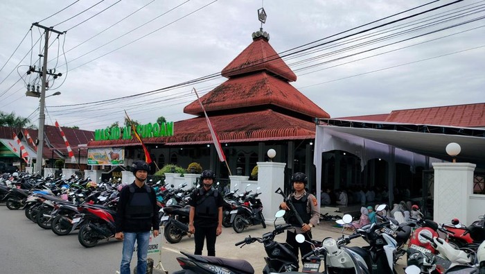 Tim Raga Polres Kuansing, Riau turun mengamankan perayaan Idul Adha.