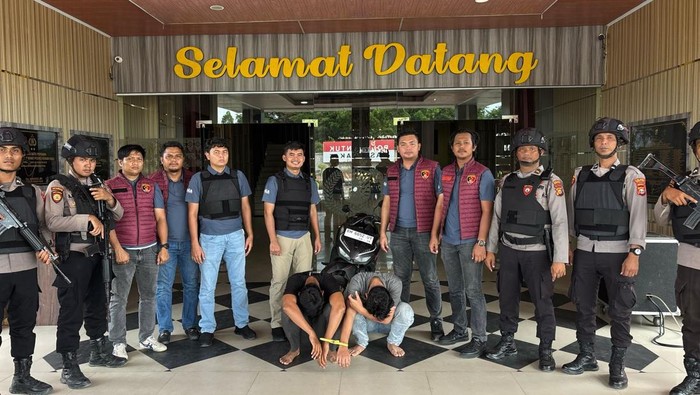 Tim Raga Polres Rohul menangkap dua pencopet yang meresahkan warga.