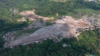 Dilanjutkan program jangka panjang melalui percepatan implementasi program pengelolaan sampah menjadi energi listrik (PSEL).  Foto: ANTARA FOTO/Aji Styawan