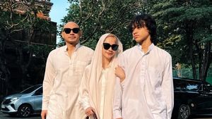 7 Gaya Artis Rayakan Idul Adha 2025, Pakai Baju Seragam Bareng Keluarga