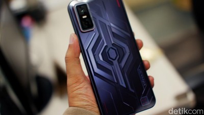 Unboxing Infinix GT 30 Pro: HP Gaming  Rp 3 Jutaan Desain Futuristik