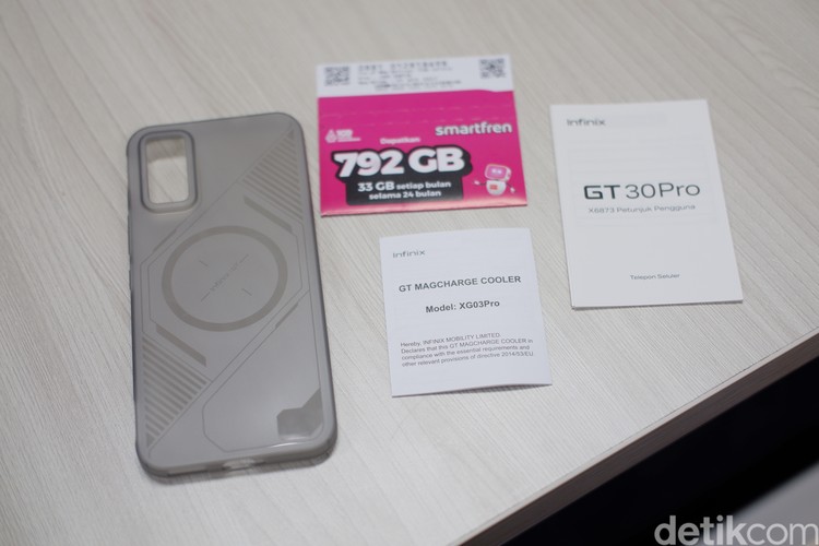 Infinix GT 30 Pro Infinix GT 30 Pro