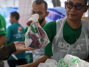 Video: Daging Sapi Kurban Prabowo-Gibran akan Dinikmati 2.000 Anak Yatim