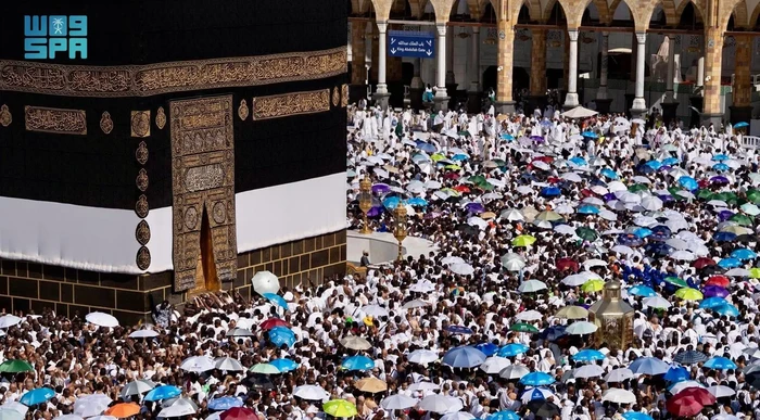 Jemaah haji 2025 Jemaah haji memadati Ka'bah, Juni 2025.