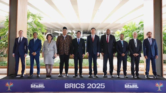Menteri Pemuda dan Olahraga Republik Indonesia (Menpora RI) Dito Ariotedjo menghadiri pertemuan tingkat menteri dalam rangka penandatanganan Nota Kesepahaman BRICS Sports Group, yang menandai babak baru kepemimpinan Indonesia dalam kerja sama internasional di bidang olahraga.