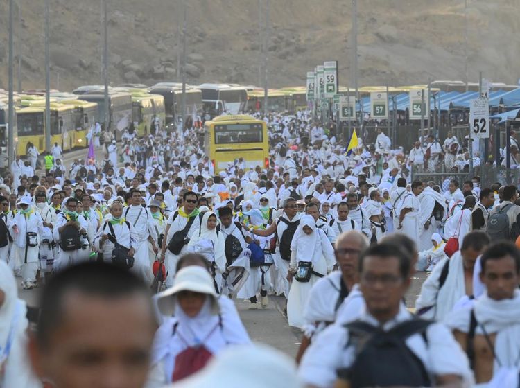 Macet Parah, Ribuan Jemaah Haji Pilih Jalan Kaki ke Mina