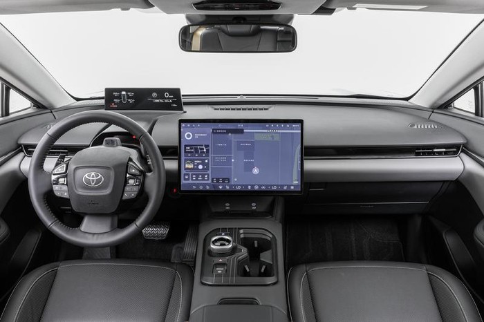 Mobil listrik Toyota bZ5