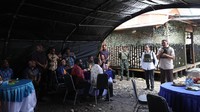 Rombongan Menhan dan Menkeu tiba di Timika dan melanjutkan perjalanan ke Kenyam, Kabupaten Nduga. Mereka meninjau Pos Komando Taktis (Poskotis) Yonif 733/Masariku serta mendengarkan paparan dari Panglima Komando Gabungan Wilayah Pertahanan III mengenai situasi terkini di wilayah rawan konflik tersebut. (Dok. Biro Infohan Setjen Kemhan) Rombongan Menhan dan Menkeu tiba di Timika dan melanjutkan perjalanan ke Kenyam, Kabupaten Nduga. Mereka meninjau Pos Komando Taktis (Poskotis) Yonif 733/Masariku serta mendengarkan paparan dari Panglima Komando Gabungan Wilayah Pertahanan III mengenai situasi terkini di wilayah rawan konflik tersebut. (Dok. Biro Infohan Setjen Kemhan)