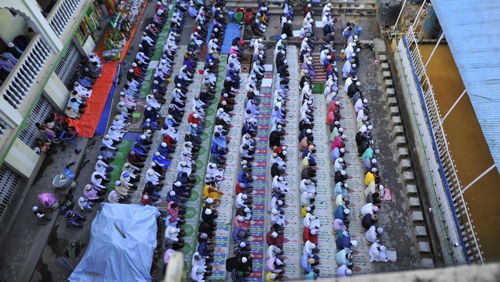 Nepalese Muslims offering ritual prayer during celebration of Bakra Eid or Eid al-Adha or Id-ul-Azha on Monday, August 12, 2019 in Kashmiri Jame Mosque, Kathmandu, Nepal. Bakra Eid, also known Eid al-Adha or Id-ul-Azha in Arabic, is a Feast of Sacri