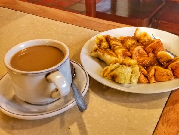 Nostalgia di 5 Warung Kopi Tradisional Legendaris Medan hingga Bandung