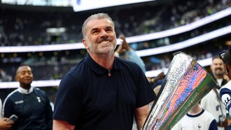 Tottenham Hotspur: 12 Manajer, 1 Trofi