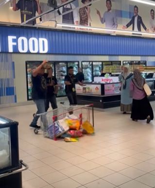 Heboh! Suami Ngamuk di Supermarket Marahi Istri yang Belanja Banyak