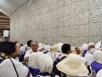 Berapa Jumlah Kerikil Lempar Jumrah yang Dibutuhkan Jemaah Haji?