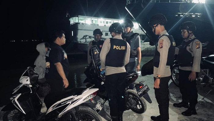 Tim Raga patroli malam di Kepulauan Meranti, Riau