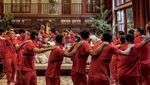 Serunya Timnas di Rumah Prabowo, Main Ular Naga Sambil Nyanyi Bareng