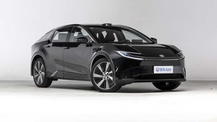 Toyota bZ5