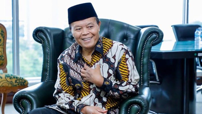 Wakil Ketua MPR RI Hidayat Nur Wahid (HNW)