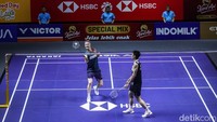 Partai final Indonesia Open 2025 mempertemukan wakil Denmark, Anders Antonsen dengan wakil Taiwan, Choi Tien Chen di Istora Senayan, Jakarta, Minggu (8/6/2025).