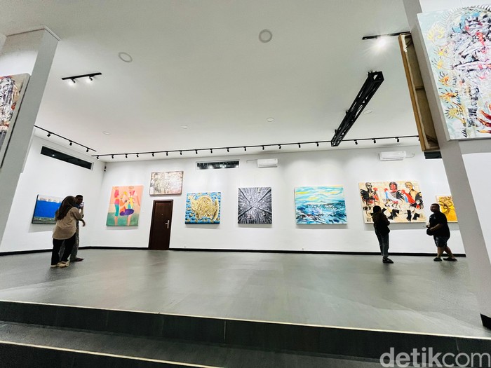 DArt Cafe & Galeri terletak di Jalan Lingkar Luar No.40, Sikumana, Kecamatan Maulafa, Kota Kupang, NTT. (Anastasya Evlynda Berek)