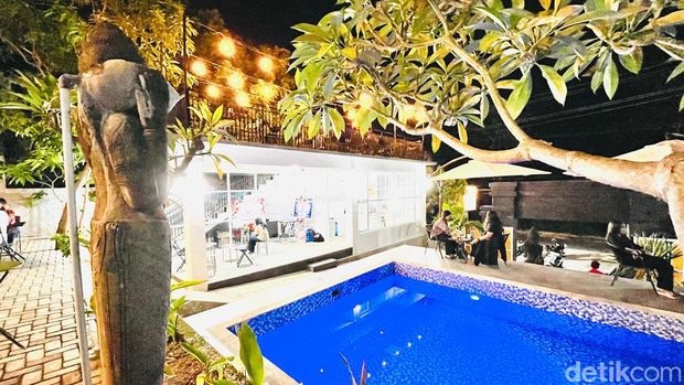 D'Art Cafe & Galeri terletak di Jalan Lingkar Luar No.40, Sikumana, Kecamatan Maulafa, Kota Kupang, NTT. (Anastasya Evlynda Berek)