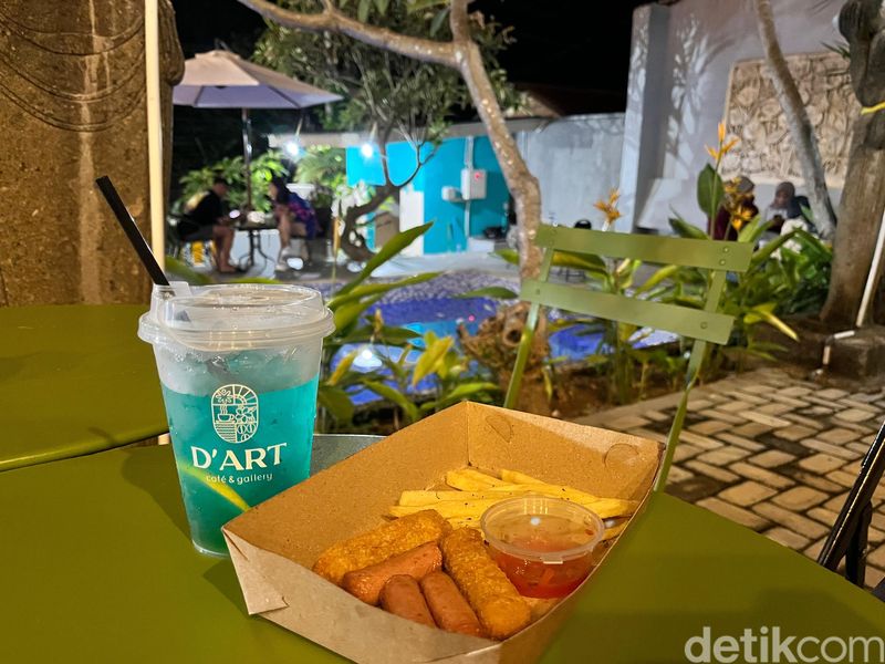D'Art Cafe & Galeri terletak di Jalan Lingkar Luar No.40, Sikumana, Kecamatan Maulafa, Kota Kupang, NTT. (Anastasya Evlynda Berek)