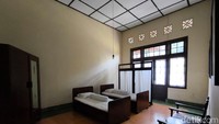 Area depan pintu masuk Gedung Perundingan Linggarjati Kuningan. Dalamnya uuga ada kamar-kamar menginap para delegasi perundingan Linggarjati.