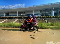 Potret Rusaknya Jalan di Dekat Stasiun Kereta Cepat Tegalluar