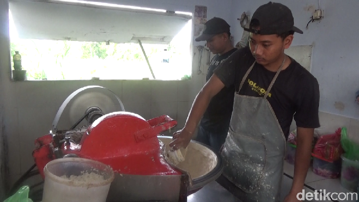 Jasa penggilingan daging di Lumajang raup cuan saat Idul Adha
