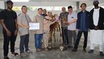 Potret Mahasiswa Asing Universitas Brawijaya Turut Potong-Bagikan Kurban di UB