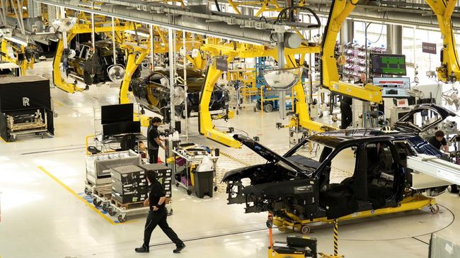 Mengintip Dapur Produksi Rolls-Royce di Goodwood Inggris