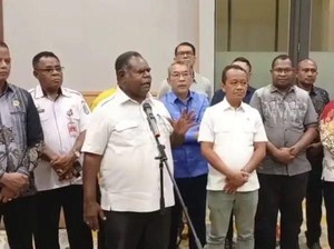 Gubernur-Bupati Raja Ampat Sebut Masyarakat Nangis Minta Tambang Tak Ditutup