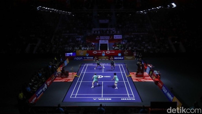 Sabar/Reza dan Man/Tee terlibat duel ketat di semifinal Indonesia Open yang digelar di Istora Senayan, Jakarta, Sabtu (7/6/2025) malam WIB.