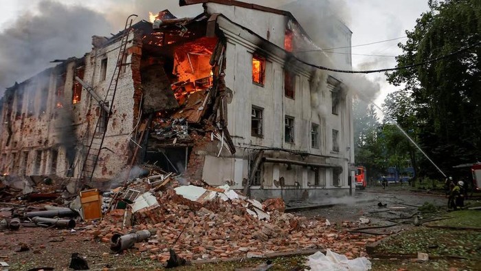 Serangan drone Rusia ke Ukraina di Kharkiv (Reuters)