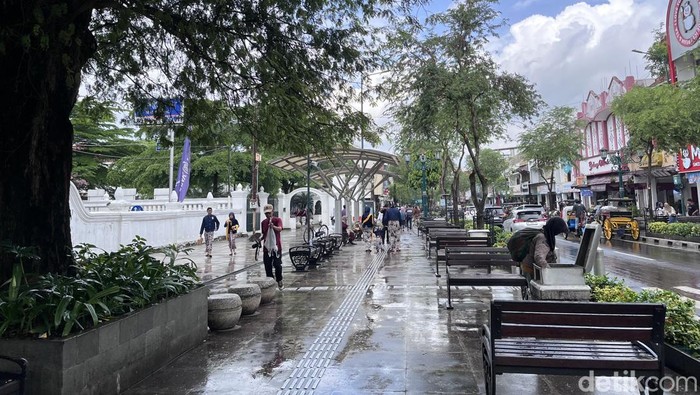 Suasana kawasan Malioboro hari ini, Minggu (8/6/2025).