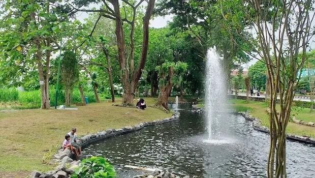 Taman Udayana Mataram.