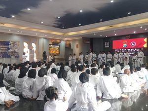 Kapolresta Malang Fasilitasi Ujian Kenaikan Tingkat Karate-Do