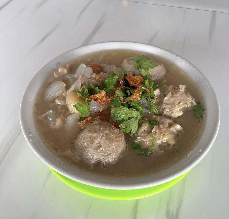 rekomendasi bakso enak di kawasan Bintaro