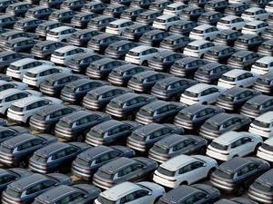 Mobil Listrik China Tak Lagi Jadi Anak Emas, Insentif Dicabut