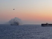 Kapal Pengangkut Ratusan Mobil Listrik Terbakar, Ditinggal di Laut, Belum Padam