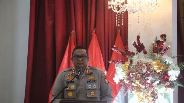 Kapolres Dumai AKBP Hardi Dinata menyampaikan rasa bangganya karena TPQ binaan polisi melahirkan santri hafiz Qur'an.