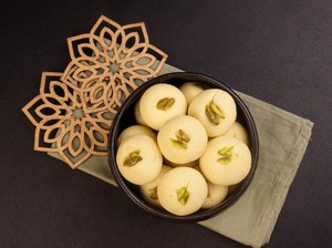 7 Oleh-oleh Haji Populer Berupa Makanan, Tak Cuma Kurma!